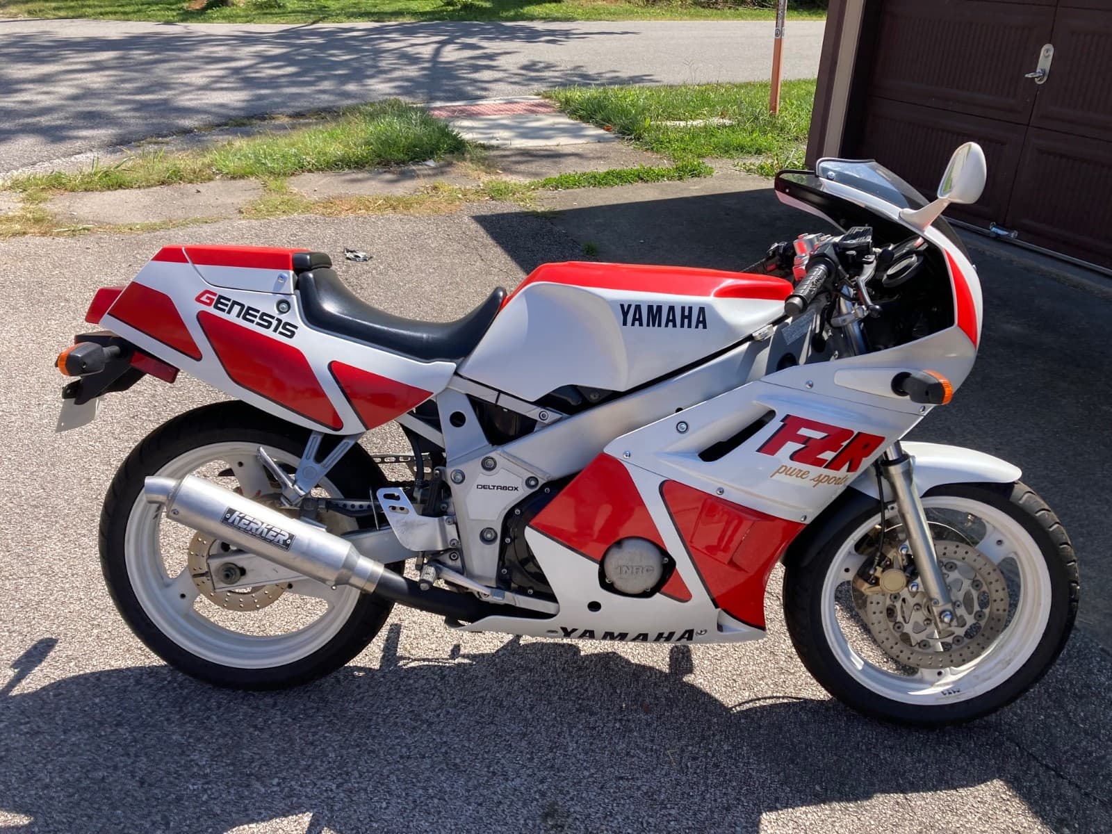1988 Yamaha FZR400